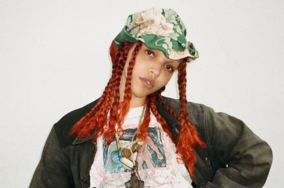 Бывшая девушка Роберта Паттинсона и Шайи Лабафа рассказала об отношениях с актерами