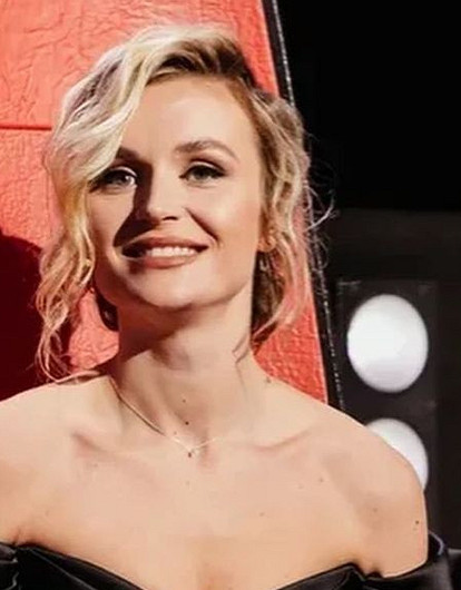 СМИ: Полина Гагарина улетела на Мальдивы с новым возлюбленным