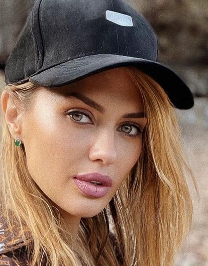 Антипрививочница Виктория Боня поставила вакцину от коронавируса (видео)