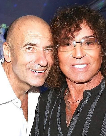 Игорь Крутой заявил, что Валерий Леонтьев лечится от коронавируса в одной больнице с Александром Серовым