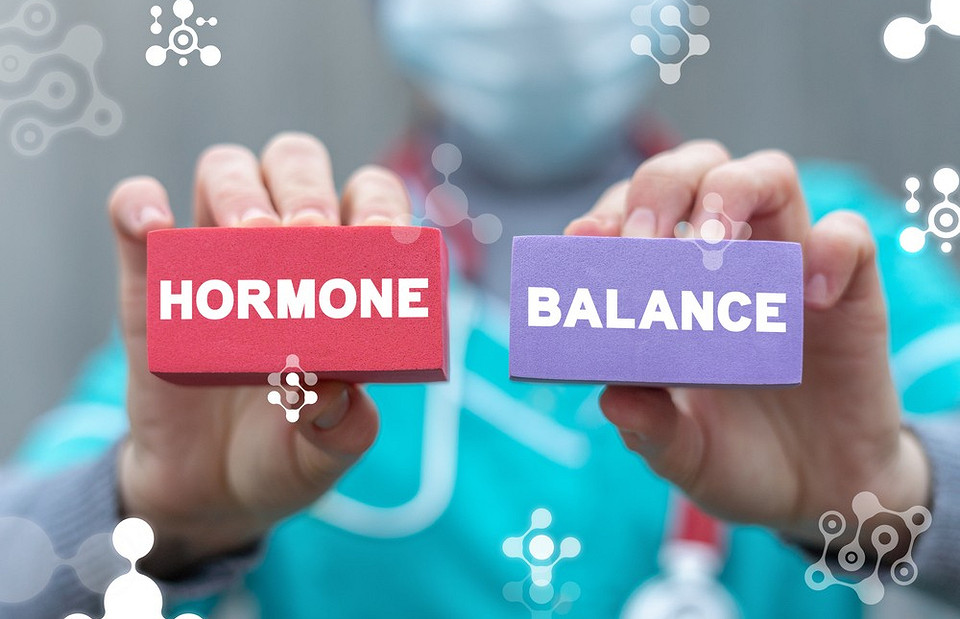 Гормональный сбой у женщин: симптомы, главные причины и как восстановить баланс