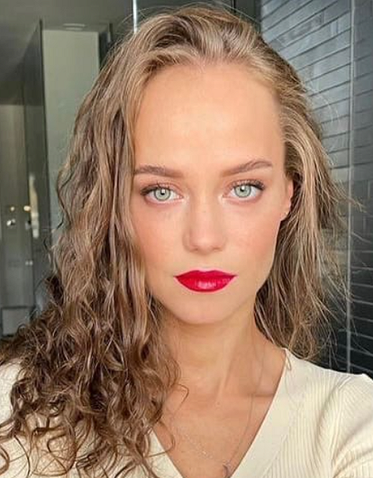 Возлюбленная Гарика Харламова не смогла сдержать эмоций на телешоу