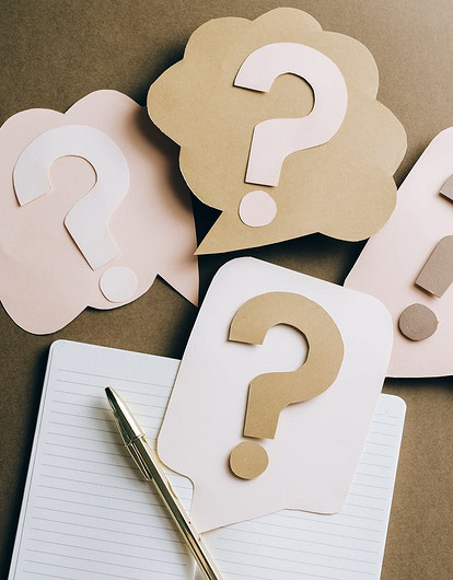 «Интриган» или «интригант»: слова, в которых часто неправильно ставят лишние буквы