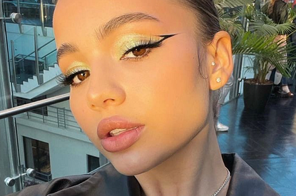 «Мерзко смотреть»: Валя Карнавал обратилась к недоброжелателям старшего поколения