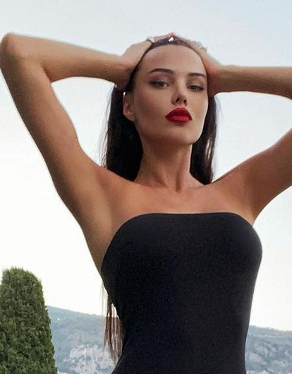 Принявшая ислам Анастасия Решетова надела хиджаб: «Чувствую себя максимально комфортно»