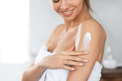 Один за всех: как выбрать универсальный крем для рук, ног и тела?