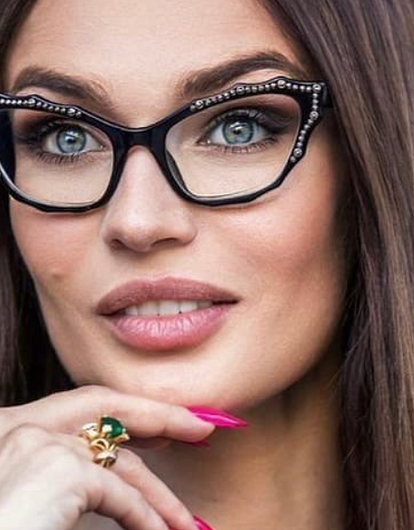 «Когда тебе много лет, надо уметь держать лицо»: Водонаева о конфликте Бони и Бородиной