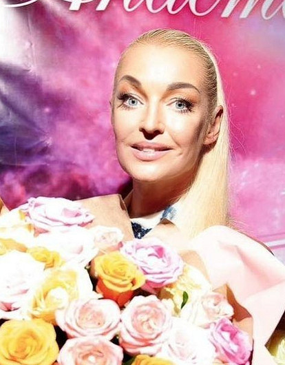 «Я влюблена»: Анастасия Волочкова рассказала о новом романе (видео)