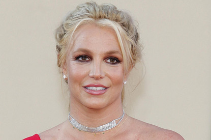 Бритни Спирс планирует свадьбу на свой день рождения после освобождения от опеки отца