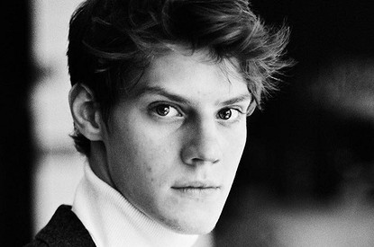 «Нормальная роль папы»: Павел Табаков впервые высказался о внебрачной дочери