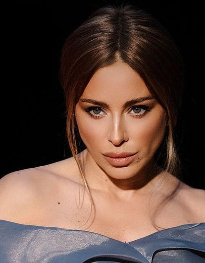 Ани Лорак спровоцировала слухи о помолвке после того, как экс-супруг сделал предложение новой девушке