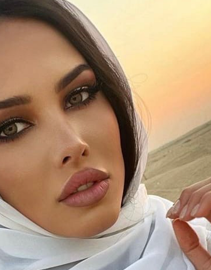 «Какое-то время не говорила об этом»: Анастасия Решетова приняла ислам