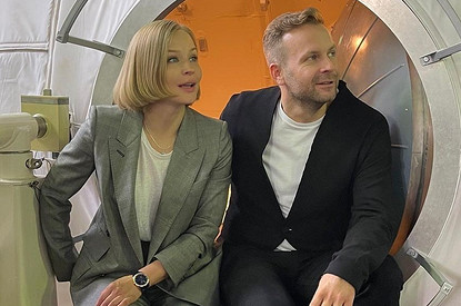 Юлия Пересильд и Клим Шипенко встретились с космонавтами на МКС