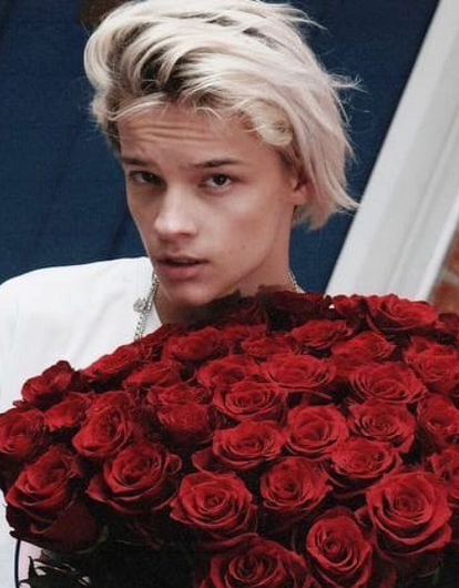 «Это был коварный план Вали и ее менеджера»: Егор Шип о романе Карнавал и Крида