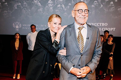 «Мы могли расстаться»: Юлия Высоцкая рассказала о браке с Андреем Кончаловским