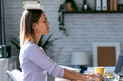 Держим спину: что портит твою осанку (и 8 упражнений для ее улучшения)