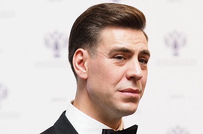 Дмитрий Дюжев покинул показ Юдашкина после разговоров о смерти: «Увидим ли мы его когда-нибудь еще - неизвестно»