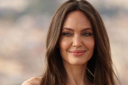 «Есть много моих фильмов, которые я никогда не видела»: Анджелина Джоли призналась, что не смотрит проекты со своим участием