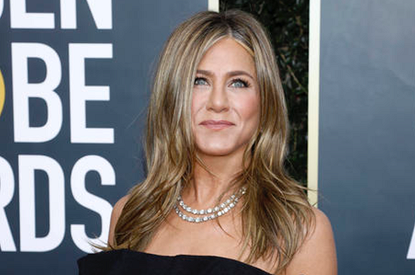 Дженнифер Энистон уличили в романе с самым сексуальным мужчиной планеты