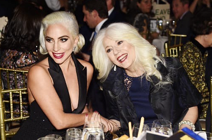 «Она начала бороться с проблемами психического здоровья с ранних лет»: мать Леди Гаги сделала признание