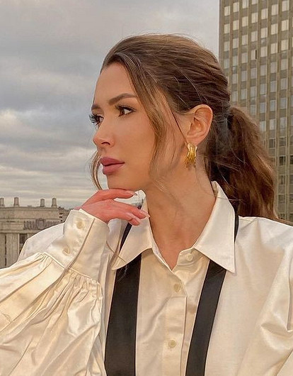 Дочь Анастасии Заворотнюк отменила свадьбу из-за болезни мамы