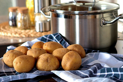 Как и при каких условиях хранить картошку: 5 разных способов