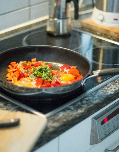 Как очистить сковороду от нагара и жира в домашних условиях: 13 способов