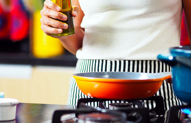 Как очистить сковороду от нагара снаружи и внутри в домашних условиях