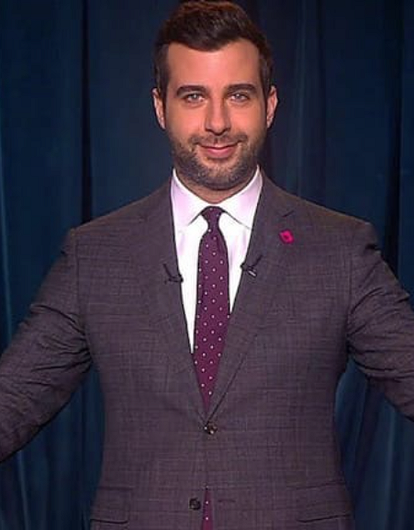 Иван Ургант передал привет миллионам поклонниц журнала «Лиза» в эфире «Вечернего Урганта»