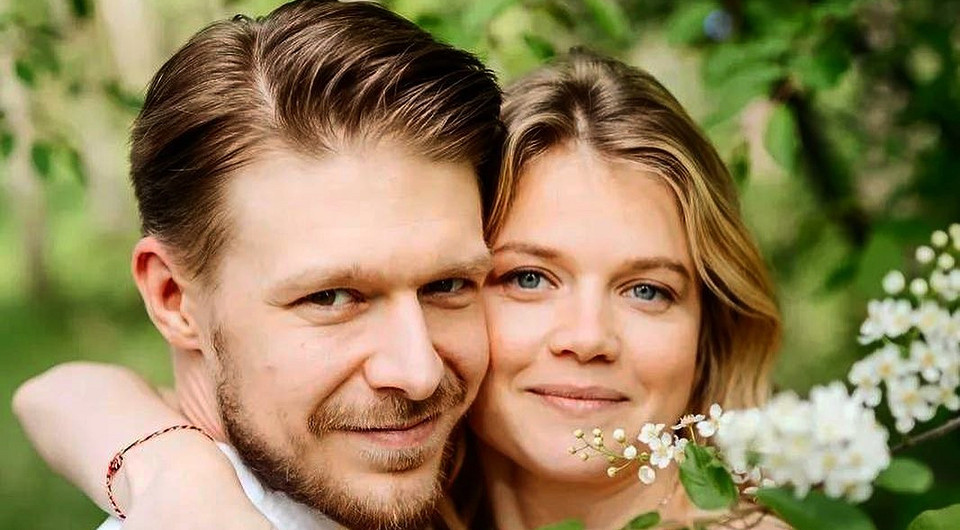 «Мы хотим хайпануть»: Никита Ефремов и Мария Ивакова провели вместе вечер после расставания (видео)