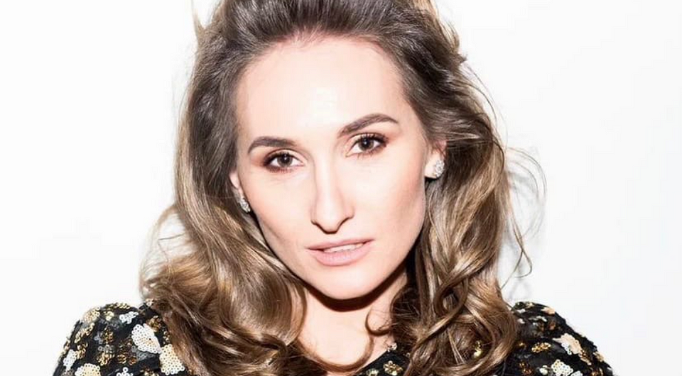 «В 35 лет я приняла себя такой, какой создала меня природа!»: дочь Владимира Винокура о пластических операциях