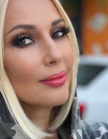 «Будьте стадом, сами надевайте маски!»: Леру Кудрявцеву отказались обслуживать без средств защиты