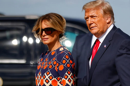 Мелания Трамп посетила гала-вечер в резиденции в Мар-а-Лаго (видео)