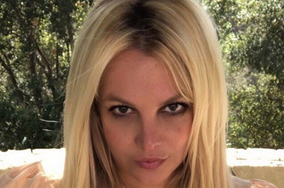 «Она тайно разрушила мою жизнь»: Бритни Спирс обвинила мать в многолетней опеке