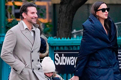 Выглядят счастливыми: Ирина Шейк и Брэдли Купер проводят время с дочерью Леей