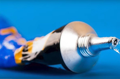 Я в «Моменте»: 15 народных средств, чем можно отмыть суперклей с пальцев рук