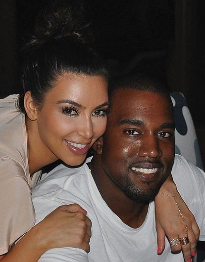 Ким Кардашьян воссоединилась с Канье Уэстом на показе последней коллекции покойного Вирджила Абло