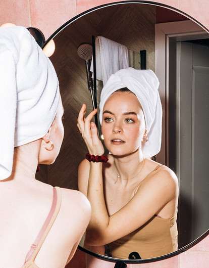 Чистая правда: нужно ли менять очищающую косметику зимой