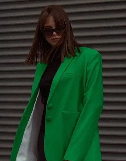 Самые топовые цвета в одежде зимой 2021/22: какие оттенки должны появиться в твоем гардеробе