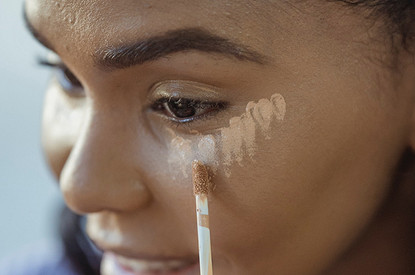 Лучшие консилеры: топ-8 главных маскировщиков