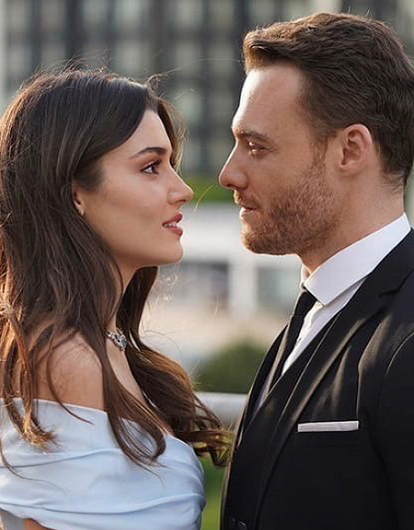 «У нас с Ханде все хорошо, но видимся редко»: Керем Бюрсин рассказал об отношениях с Эрчел