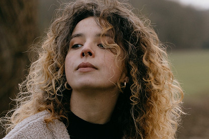 Шампунь для кудрявых волос: топ-10 главных по завиткам