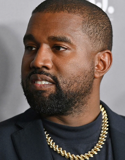 «Останавливалась в его доме»: девушка Канье Уэста ночует у рэпера