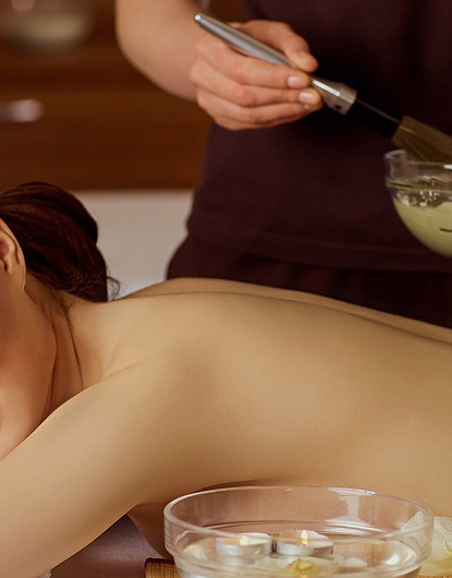 Обертывание от целлюлита: мед, глина и другие компоненты мощного состава