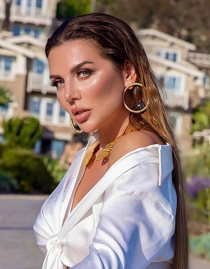 «Отстаньте от бывших отцов»: Анна Седокова призвала женщин не просить алименты