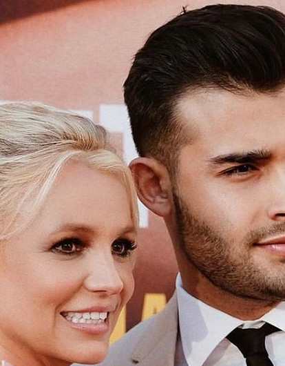 «Моя жена»: Сэм Асгари поздравил Бритни Спирс с 40-летием на борту частного самолета (видео)