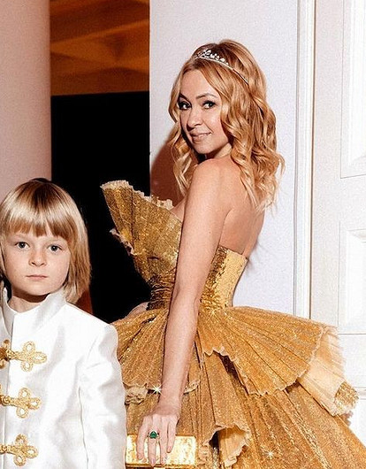 Яна Рудковская ответила на пародию Ильи Соболева на ее сына