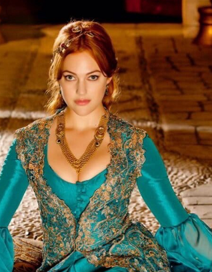 «Мы не знаем, через что она прошла»: Евнух из «Великолепного века» заступился за Мерьем Узерли