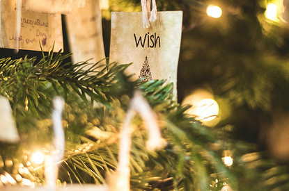 Гаданий много не бывает: 5 ритуалов, которые приняты на католическое Рождество