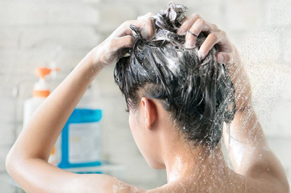 Ковошинг: можно ли мыть голову кондиционером